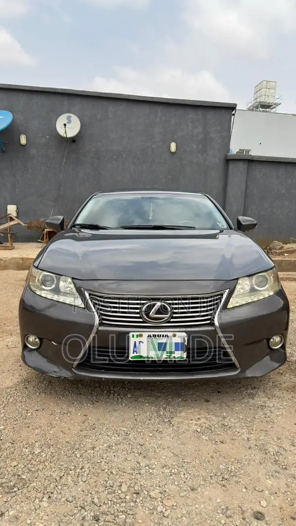 Lexus ES 350 FWD 2013 Silver - 1