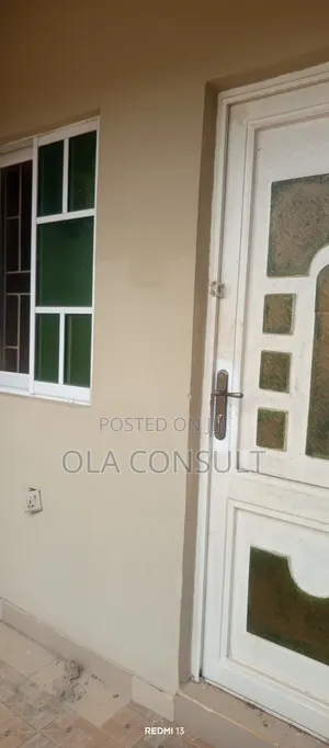 Gidan Kwalba Mai Dakuna 1 Mai Cikakken Kayan Saka don Sawa a Ewekoro