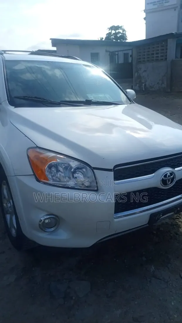 Toyota RAV4 2.5 Limited 2012 White - 1