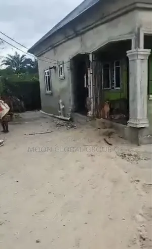 Bungalow for Sale: 3 Bedrooms, 3 Self-Contained, 1 Bedsitter