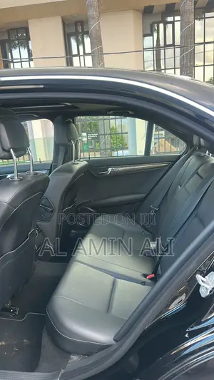 Mercedes-Benz C300 2009 Black
