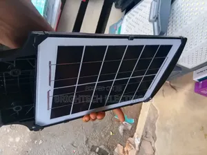 100W Portable Solar Street Light
