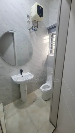 3 Bedroom Duplex Short Let - Spring Garden, Orchid Road