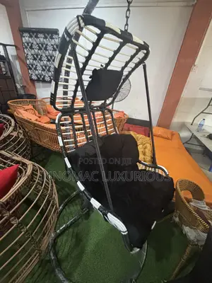 Kujerar Juyawa Ta Waje da Ciki (Imported)