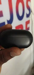 Beats Solo Wireless Earbuds (Used) - 2