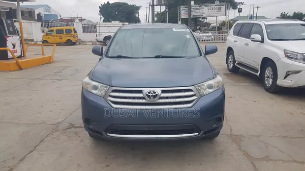 Toyota Highlander 2012 Blue - 1