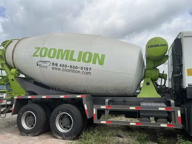 2021 HOWO 6x4 Refurbished Concrete Mixer Truck - 1