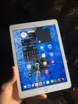 Apple iPad 9.7 (Gen 6) 32GB Silver - 2