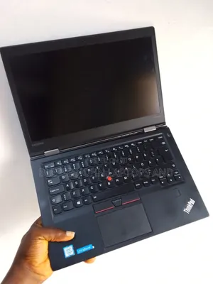 Lenovo ThinkPad X1 Carbon Laptop (Core i7, 8GB RAM, 256GB SSD)