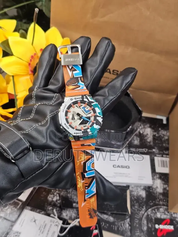 Casio G-Shock GM-2100 - 1