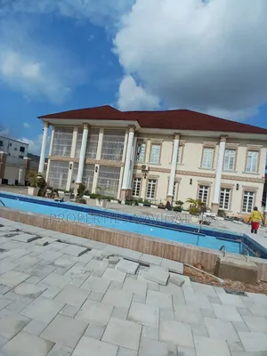 Babban Gidan 8-Bedroom don Sawa a Katampe Extension