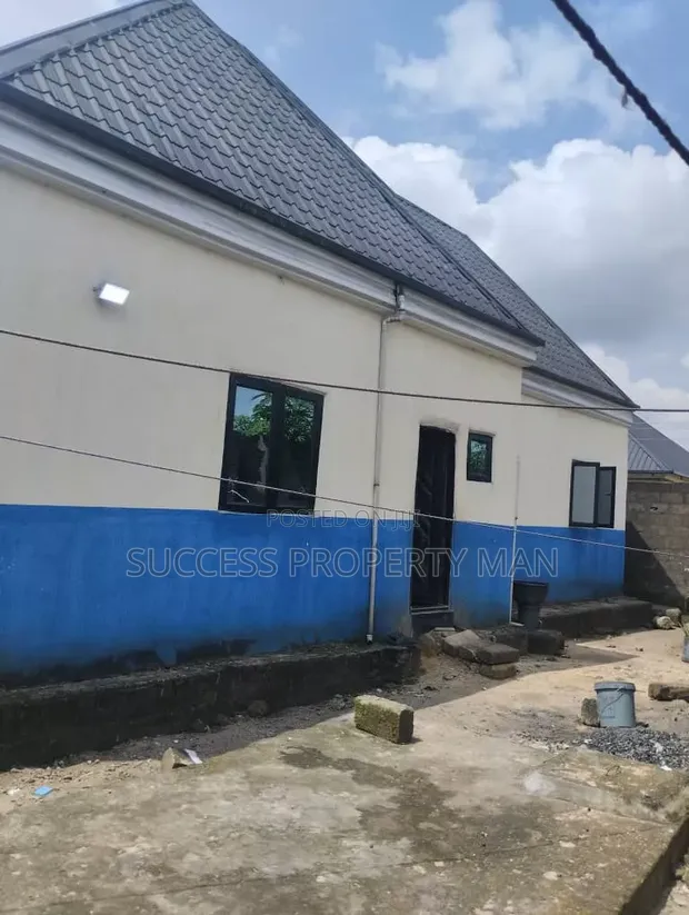 3 Bedroom Bungalow with BQ in Rumukoro, Port Harcourt - 1