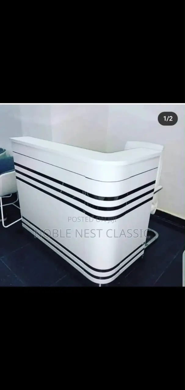 Sabon Fari Fitar Da Reception Desk - 1