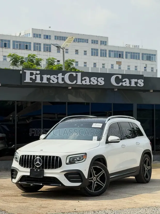 2020 Mercedes-Benz GLB 250 4MATIC SUV - White - 1