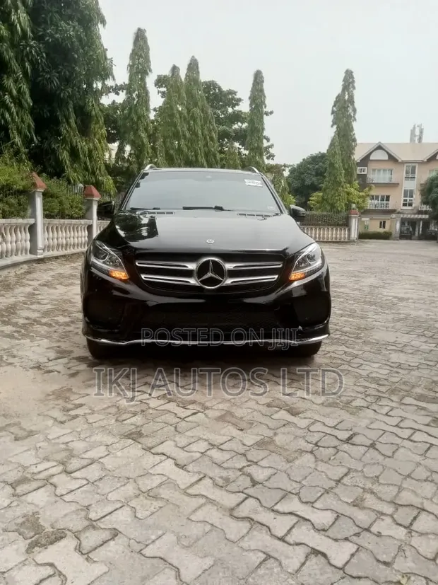 2018 Mercedes-Benz GLE-Class Black - 1