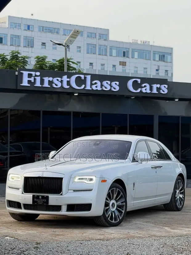 2019 Rolls-Royce Ghost Base White - 1