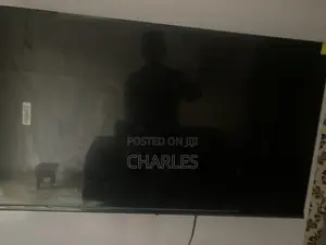 Hisense 43" Smart TV Mai Kyau