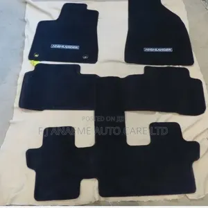 Toyota Highlander Factory Fitted Floor Mats