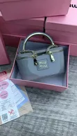 Miu Miu Glossy Box Bag - Akwai a launuka 9 - 3