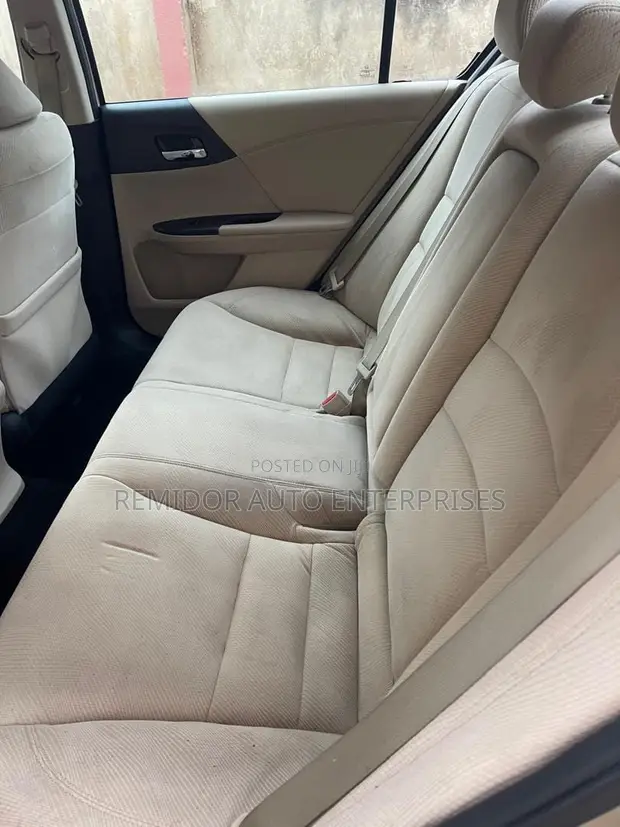 Honda Accord 2016 Gold - 1