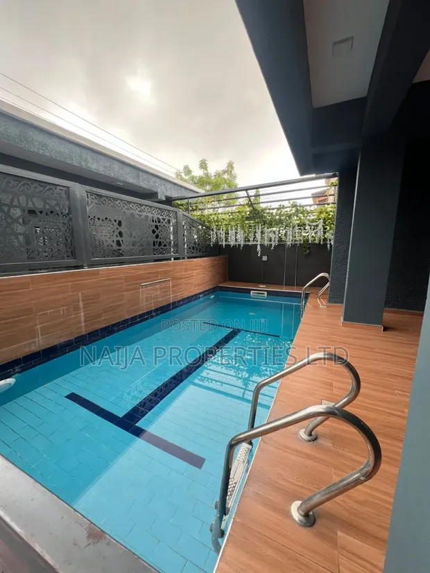 2 Bedroom Apartment for Rent in Lekki Phase 1 - 1