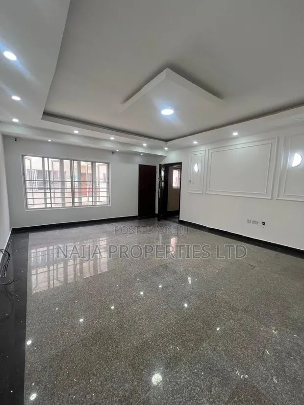 2 Bedroom Apartment for Rent in Lekki Phase 1 - 1