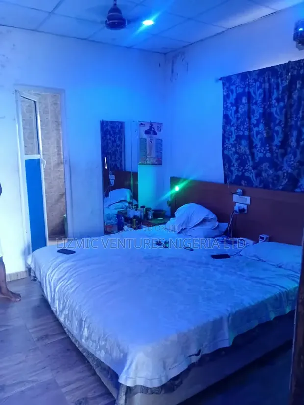 7-Room Hotel with Lounge and Bar for Sale - 1