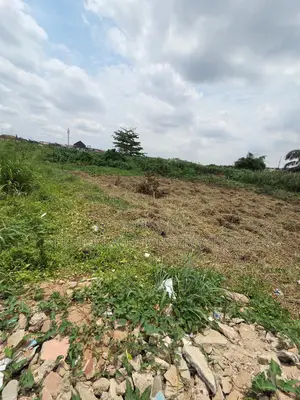 Rabin Rabin Filin Dawa Don Siyarwa, Yakoyo, Ojodu Berger