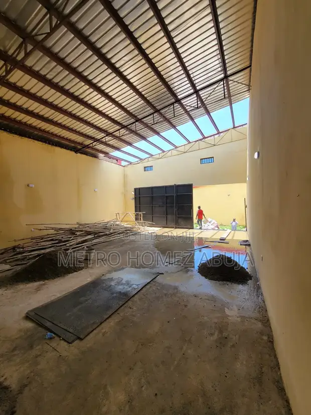 200 SQM Warehouse for Rent in Asokoro District, Abuja - 1