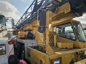 Grove 80 Ton Crane - Tokunbo