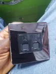 ABB Babban Soket Biyu na Karfe - Baƙar fata - 2