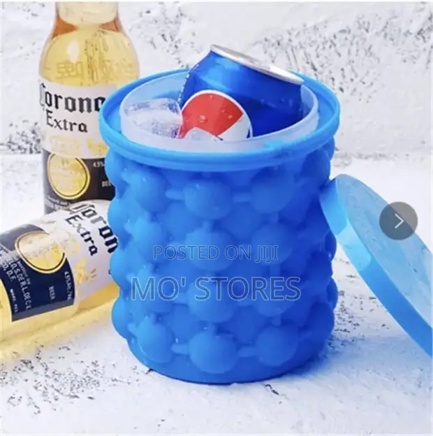 2-in-1 Portable Silicone Ice Cube Maker Bucket with Lid - 1