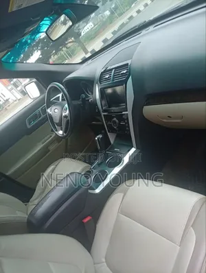 Ford Explorer 2014 Gray