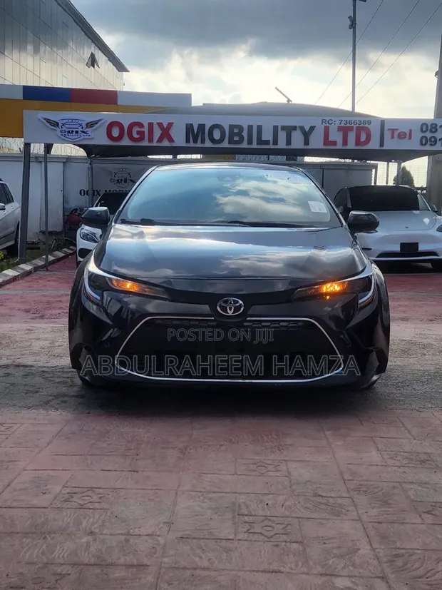 2021 Toyota Corolla LE - 1