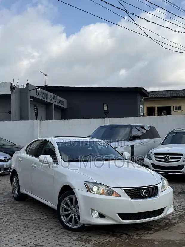 Lexus IS 250 2008 White - 1
