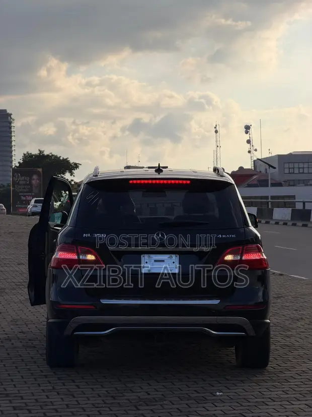 Mercedes-Benz ML 350 4Matic 2013 Black - 1