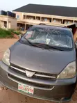 2005 Toyota Sienna XLE Minivan - 5
