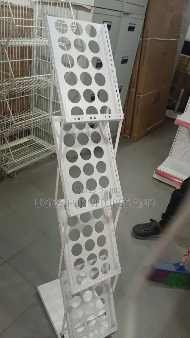 Zic Zard Magazine Rack - Brand New - 1