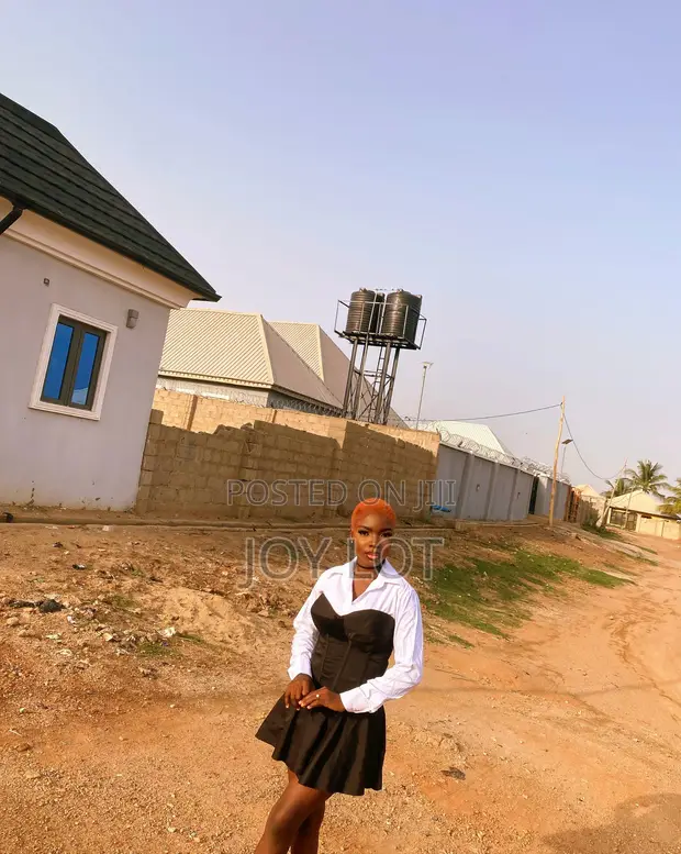 Waitress CV - Hospitality Professional - 1