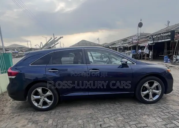 Toyota Venza Limited 2015 Blue - 1