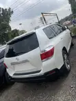 Toyota Highlander 2012 White - 4