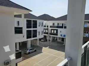 Wurin Zama Mai Tsada na Bedroom 2 don Saka a Ikate