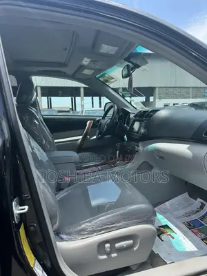 2010 Toyota Highlander Limited Black