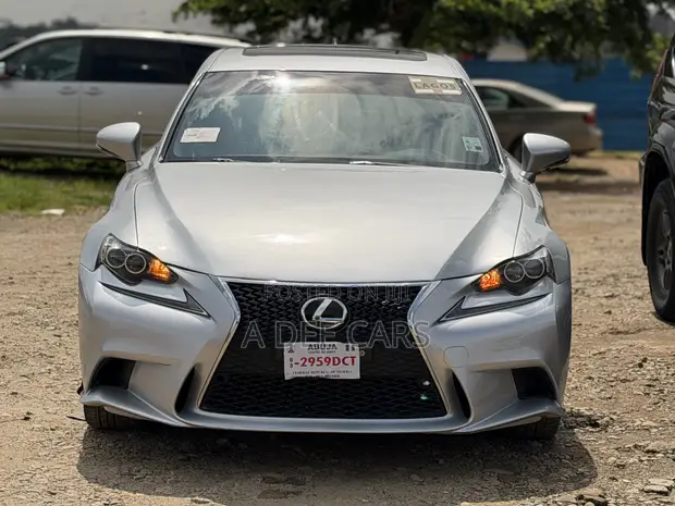 Lexus IS 250 4WD 2014 Silver - 1