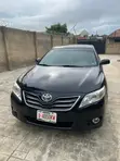 2010 Toyota Camry XLE Sedan - 3