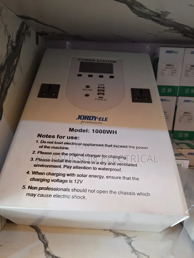 Jordy-Ele 1000WH Power Station / Solar Generator - 1