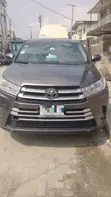 Toyota Highlander don haya - Tsaro da Motoci masu alfarma akwai - 5