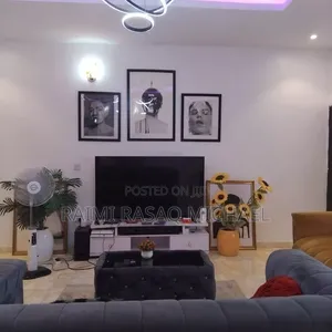 Furnished 1-Bedroom Shared Apartment in Peakpark Estate, Awoyaya