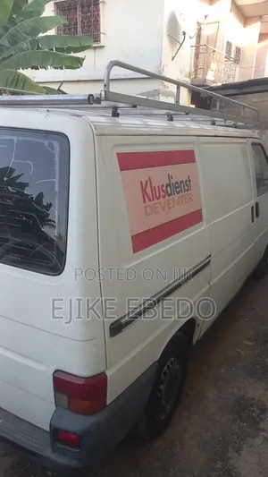 Volkswagen Transporter 2000 Diesel Fari