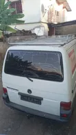 Volkswagen Transporter 2000 Diesel Fari - 2